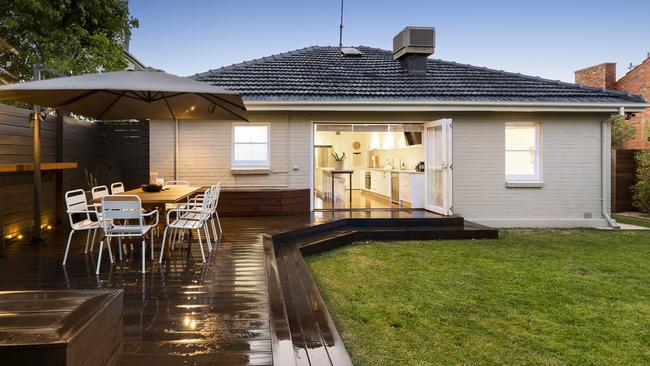 Richmond star Jack Riewoldt lists renovated Whyte St, Brighton, house ...