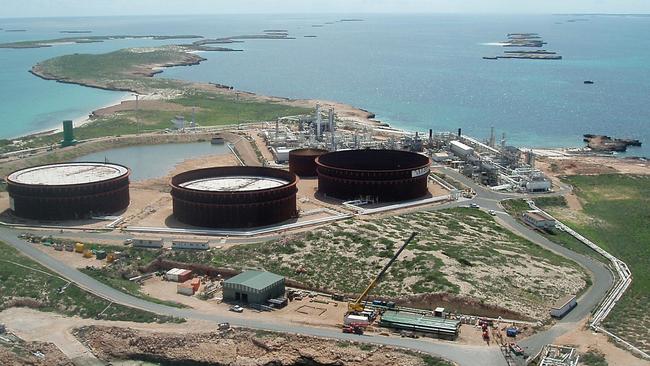 Santos has reported a gas leak at its offshore field in Western Australia.