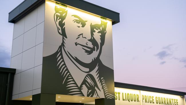 Endeavour, which owns the flagship Dan Murphy’s liquor chain, BWS, wine auction house Langton’s and Pinnacle Drinks beverages maker, as well as a hotels joint venture with the Mathieson family, will come to the market with sales of more than $10bn.