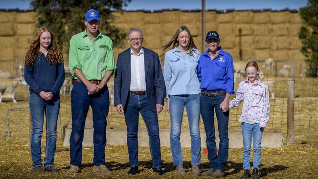 Prime Minister Anthony Albanese with Troy and Nette Fischer, Isabelle, 16, Indigo, 14, and Elke, 9. Picture: NewsWire / Roy VanDerVegt
