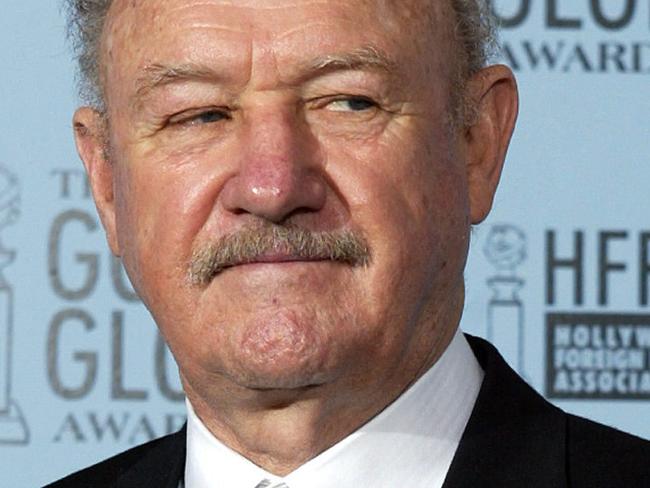 (FILES) Actor Gene Hackman holds the Cecile B. DeMille Award at the 60th Annual Golden Globe Awards 19 January 2003 in Beverly Hills, California.   AFP PHOTO    Hector MATA. Oscar-winning US actor Gene Hackman, wife found dead at home: media reports. (Photo by HECTOR MATA / AFP)