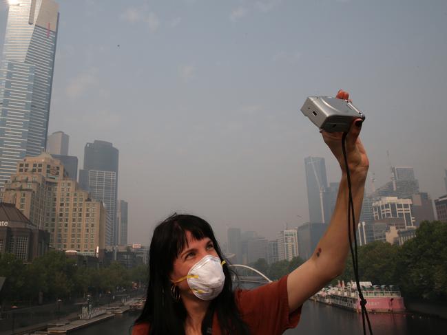 Smoke haze from the bushfires hanging over Melbourne, Wednesday, January 15, 2020. Picture: AAP Image/David Croslin