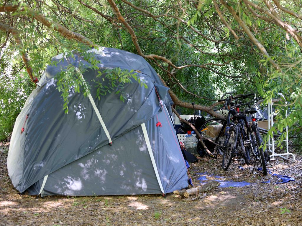 Charities warn more and more Aussies are at risk of homelessness. Picture: Damian Shaw