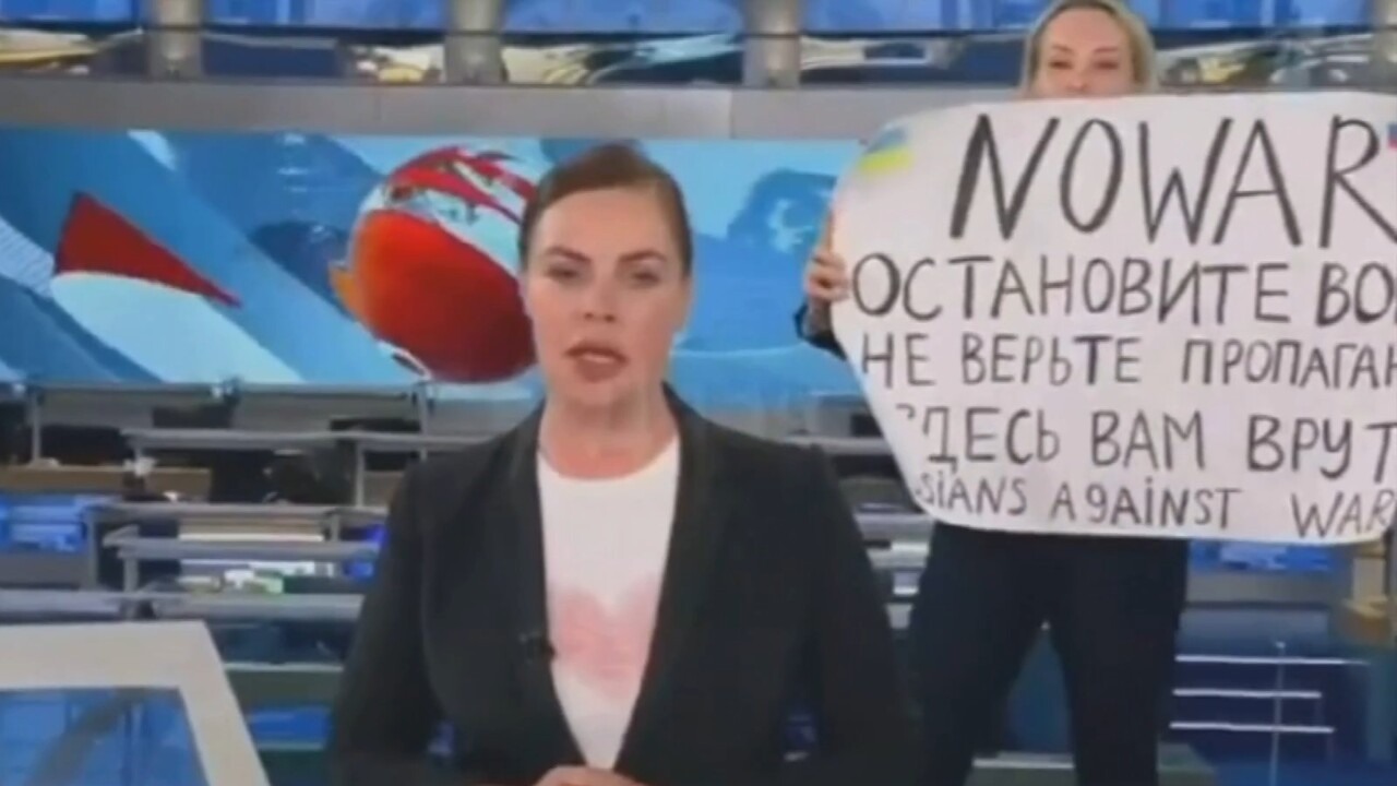 Protester Interrupts Russian Broadcast Au — Australia S Leading News Site
