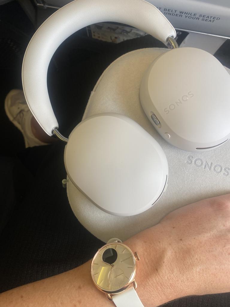 Here's some of the gadgets I took on board my long haul direct flight from Perth to Paris.