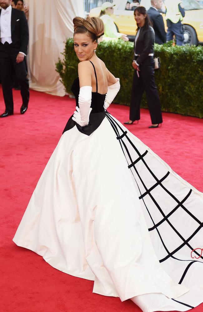 Sarah Jessica Parker arrives at the Costume Institute Benefit at The Metropolitan Museum of Art