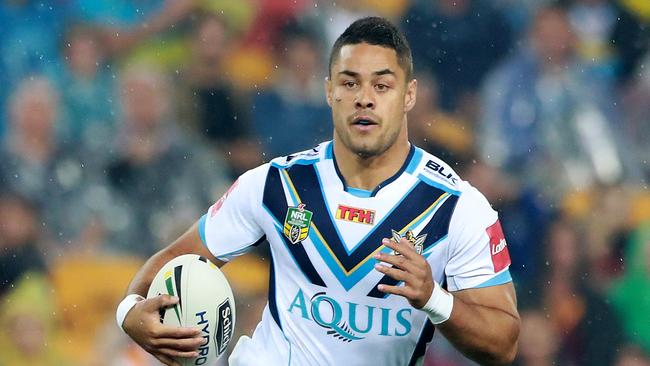 2017 Auckland NRL Nines Jarryd Hayne Johnathan Thurston | The Courier Mail