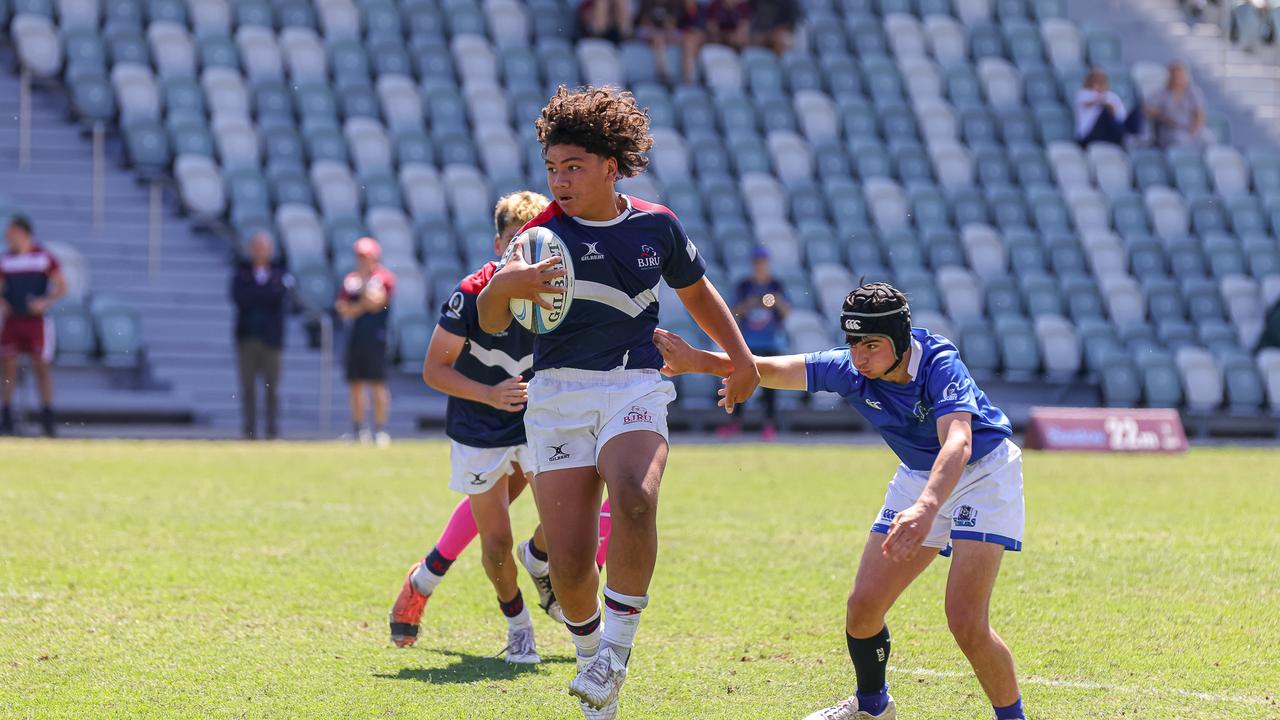 Buildcorp Emerging Reds Cup action from the day one match between Queensland Country Under-14s and Brisbane Junior Rugby Union Under-14s. Picture credit: QRU Media/ Erick Lucero.