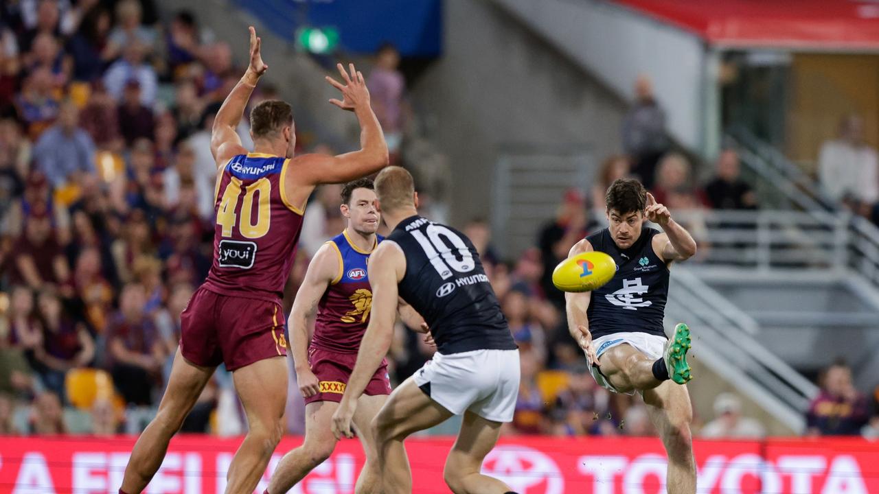 Kennedy gets a kick away in the opening quarter. (Photo by Russell Freeman/AFL Photos via Getty Images)