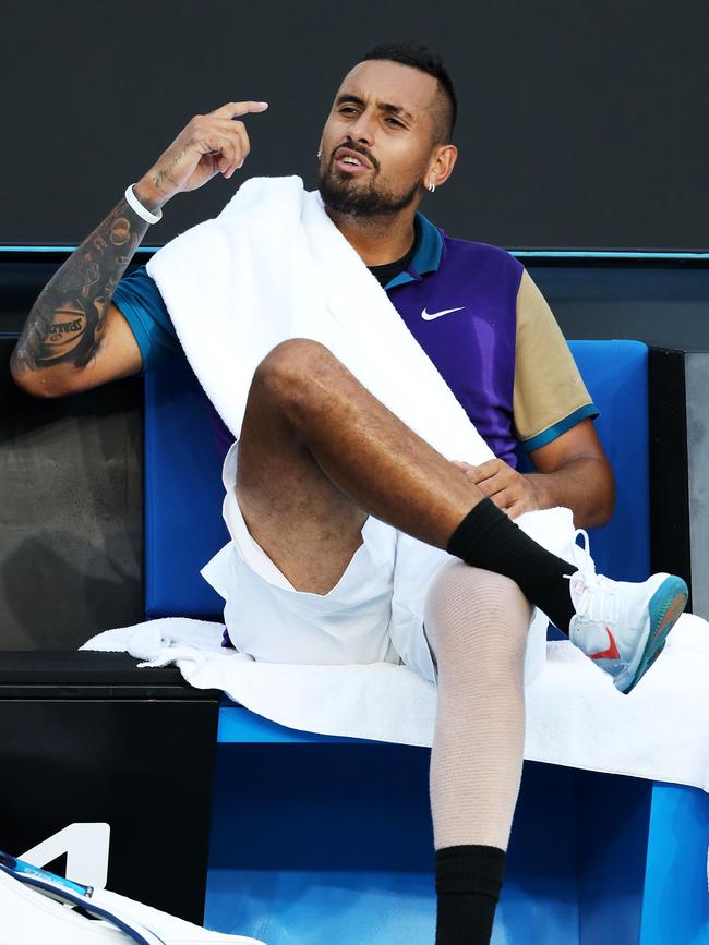 Nick Kyrgios argues with the referee. Picture: Getty Images.