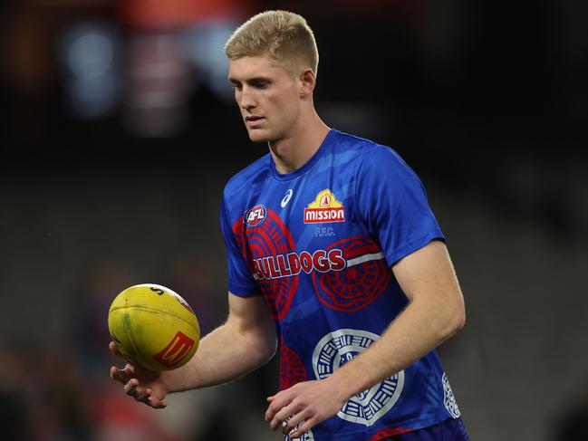 MELBOURNE, AUSTRALIA - AUGUST 04: Tim English of the Bulldogs warms up prior to the round 21 AFL match between Western Bulldogs and Richmond Tigers at Marvel Stadium, on August 04, 2023, in Melbourne, Australia. (Photo by Robert Cianflone/Getty Images)