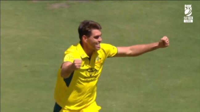 Aussie debutant Xavier Bartlett rips through the opening batters in the first ODI against West Indies in Melbourne