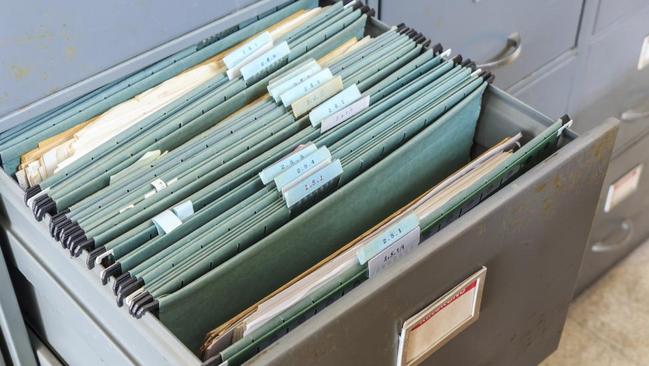 Hundreds of Cabinet documents spanning across five governments were obtained by the ABC after two filing cabinets were sold at a second-hand shop in Canberra.