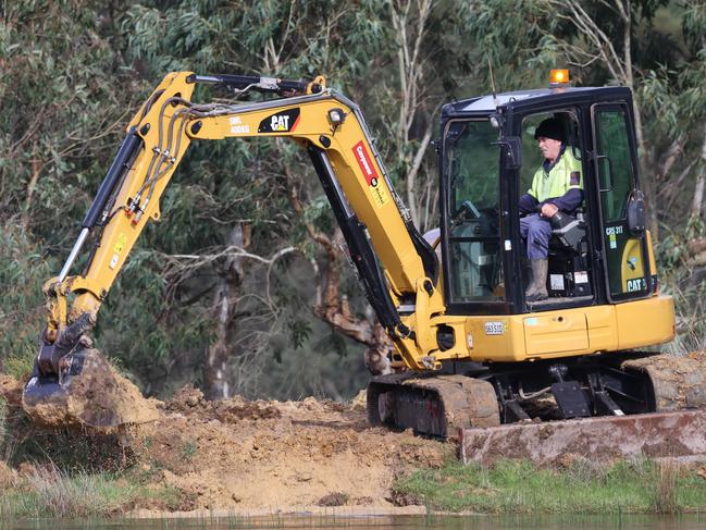 The court heard the alleged kidnapping was sparked by allegations over a missing excavator. (File image)