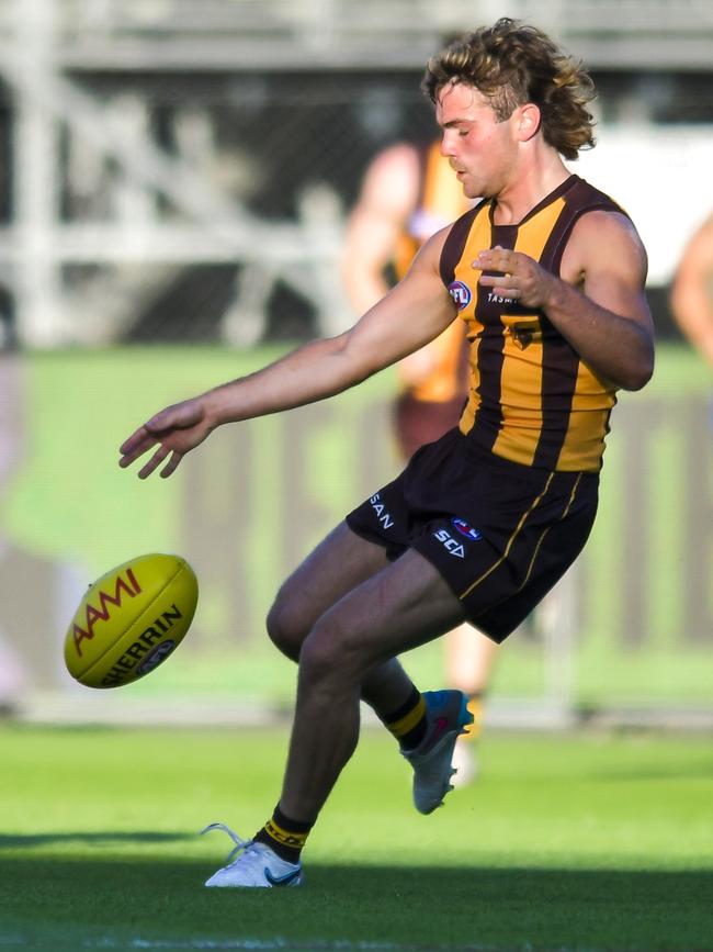 His new forward line sidekick Nick Watson showed why he’ll be a handful for opposition defenders. Picture: Simon Sturzaker/Getty Images