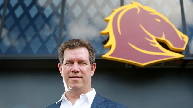 Broncos chairman Karl Morris is determined to give under fire coach Kevin Walters more support.