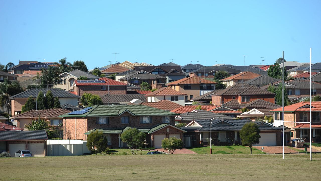 Suburban households are being pinched by mortgage stress. Photo: Alex Wisser