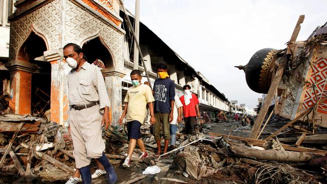 Banda Aceh eight days after the tsunami. Picture: Renee Nowytarger