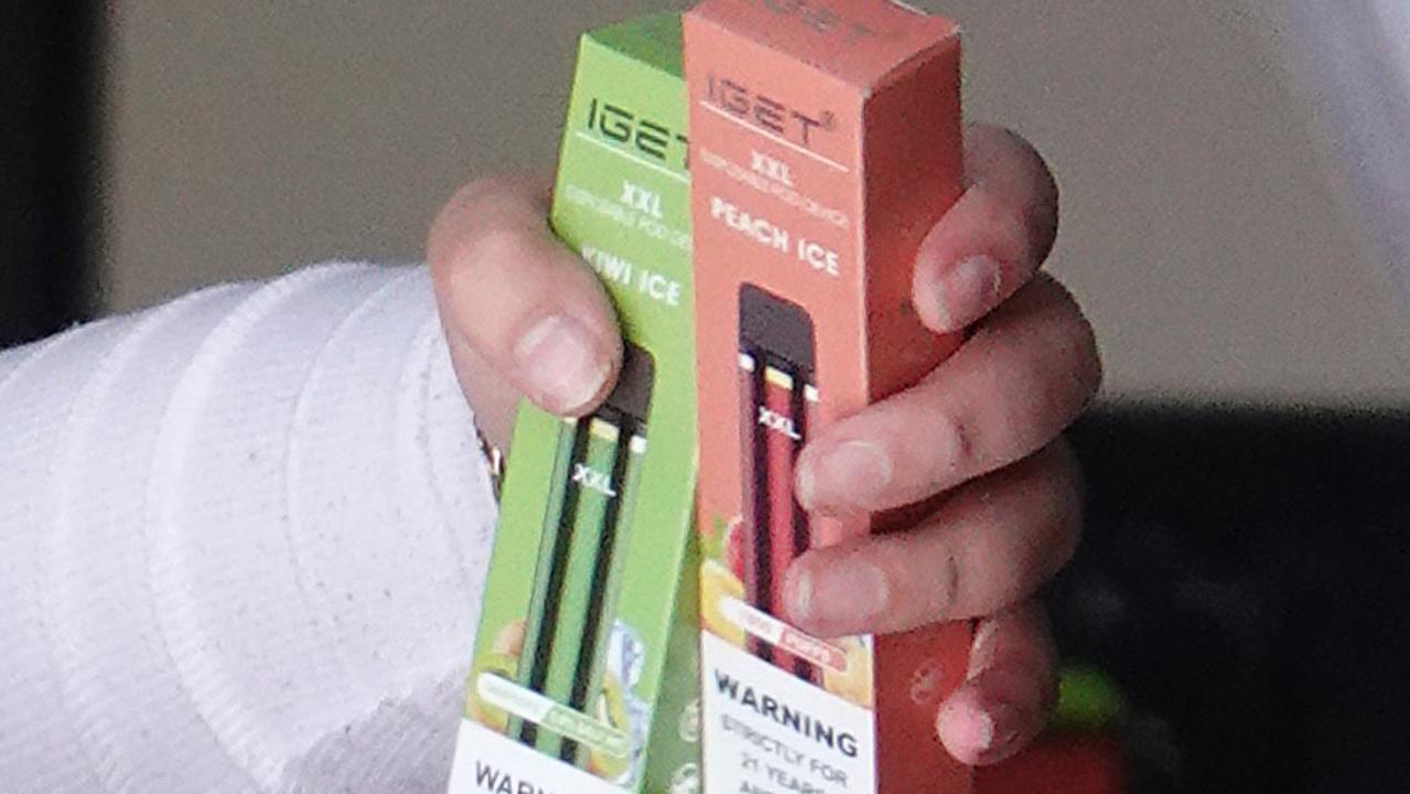 How children are using legal loophole to buy vaping products