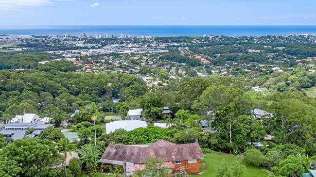 Original 1960s house in commanding Coast location