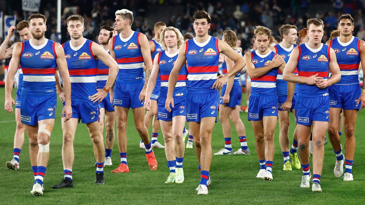 AFL news 2023: Western Bulldogs struggle to limp defeat against  mid-strength Geelong outfit