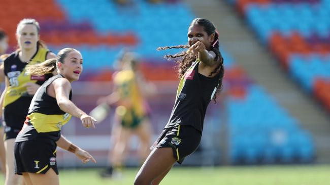 Tshinta Kendall playing for the Nightcliff Tigers against PINT in the 2024-25 NTFL women's prelim final. Picture: Pema Tamang Pakhrin