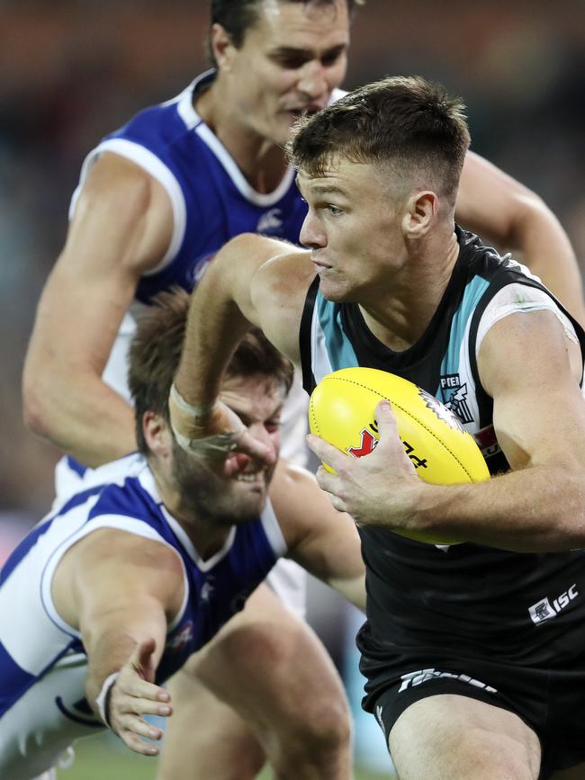 Robbie Gray on the burst against North Melbourne on Friday night. Picture Sarah Reed