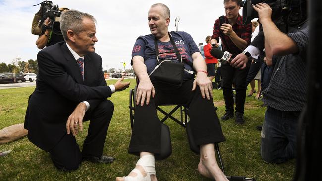 Bill Shorten talks to Robert Gibbs about his treatment. Picture: AAP