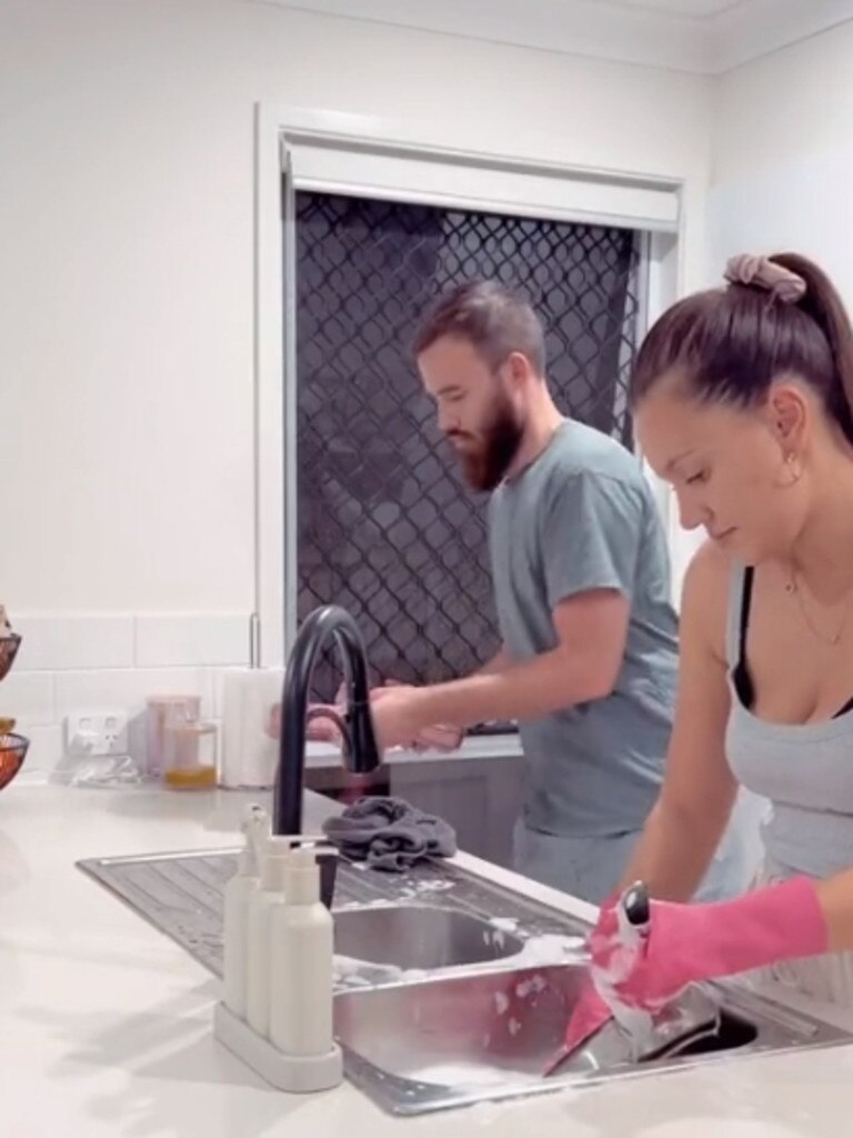 Cleaning influencer Nessa Misiuda and partner Jeremy Jackson post videos together of themselves doing housework.