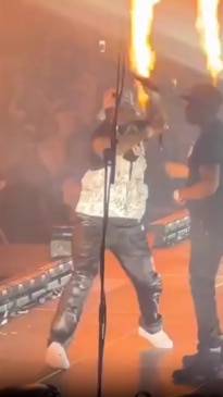 50 Cent Throws Microphone at Concert Audience, Strikes Person's Head