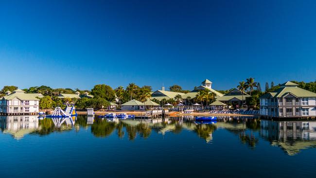 Almost 300 AAT members and staff are attending a lavish talk fest at the Novotel Twin Waters Resort, Sunshine Coast, Queensland