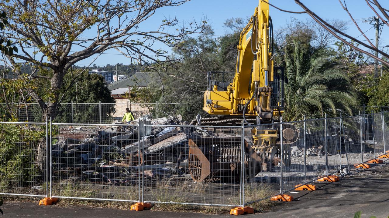 Snap Fitness building finally demolished in Toowoomba after multiple