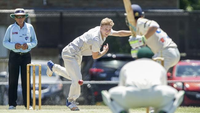 Sam Kimber sends one down for Box Hill. Picture: Valeriu Campan