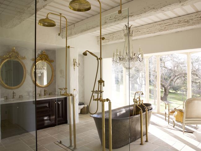 Luxe: one of the bathrooms