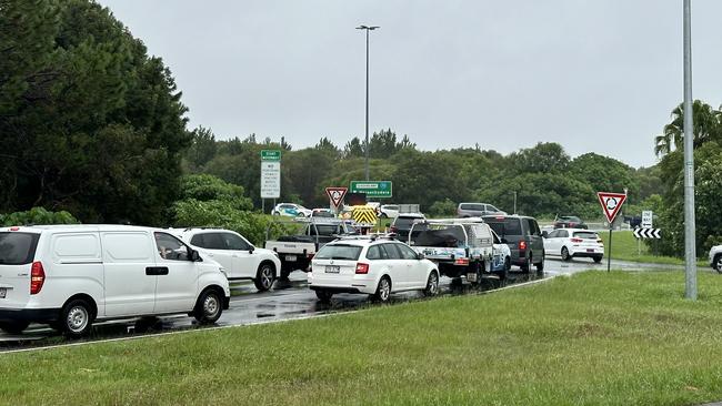 Traffic chaos from four vehicle smash on motorway. Picture – Samuel Turner.