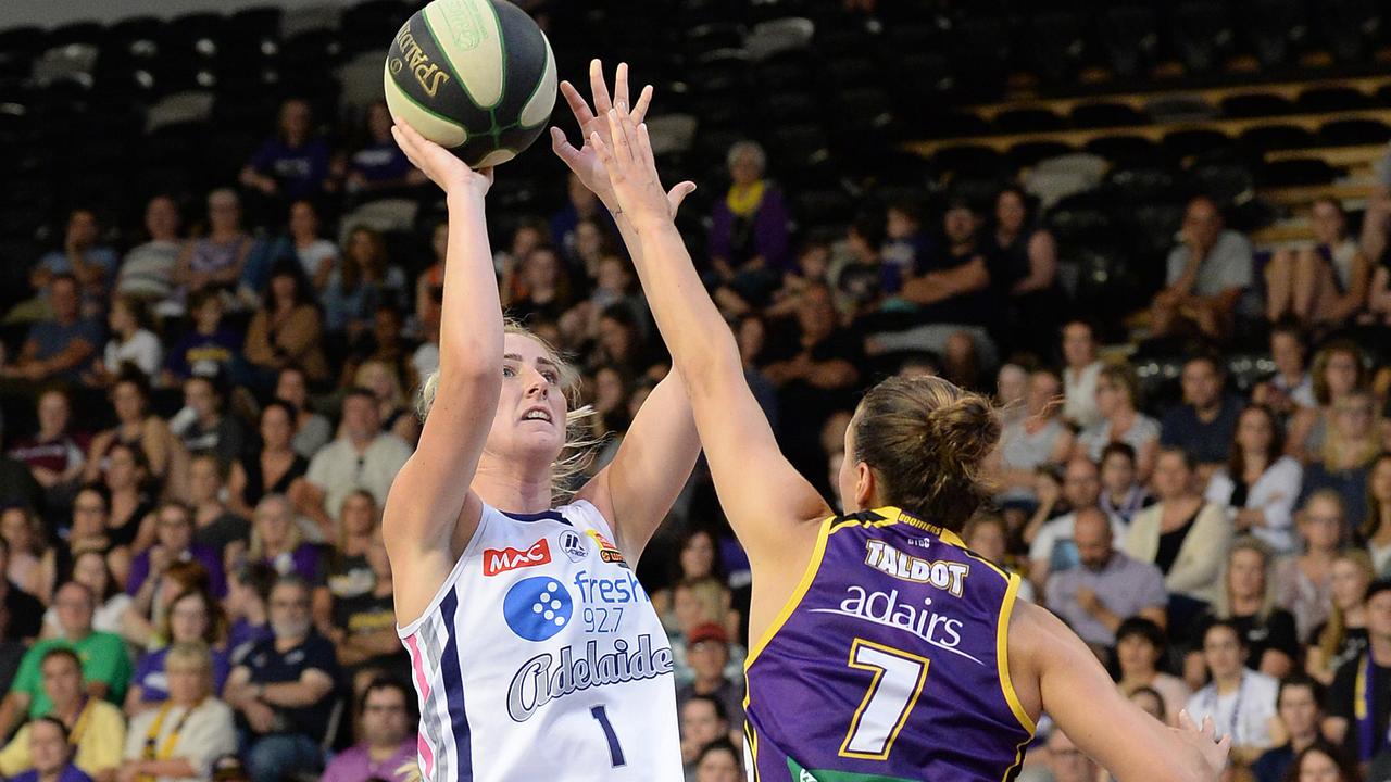 Lauren Nicholson had 33 points in two games in Adelaide’s semi-final win over Melbourne. Picture: Lawrence Pinder