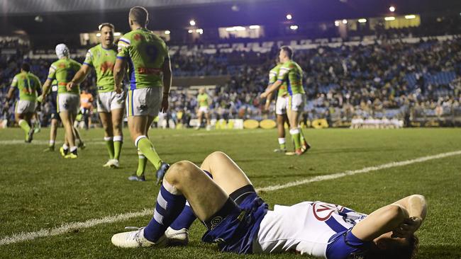 The Bulldogs were left dumbstruck by the defeat. Photo by Brett Hemmings/Getty Images.