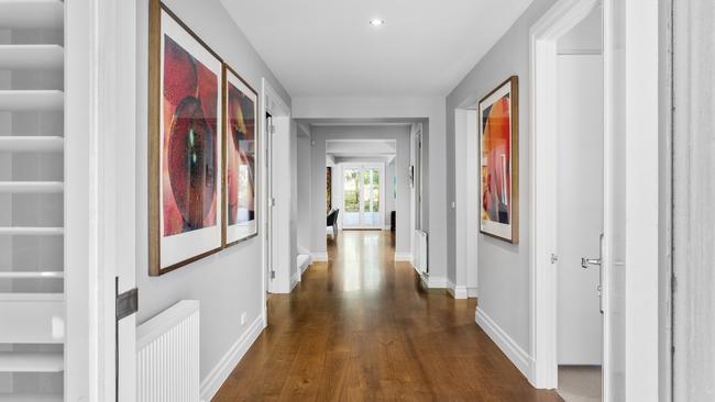 The abode is close to wineries, beaches, parks and golf courses.