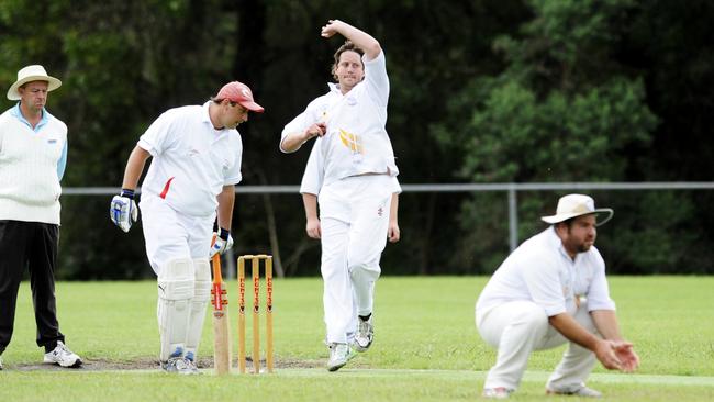 Healesville and Seville do battle.