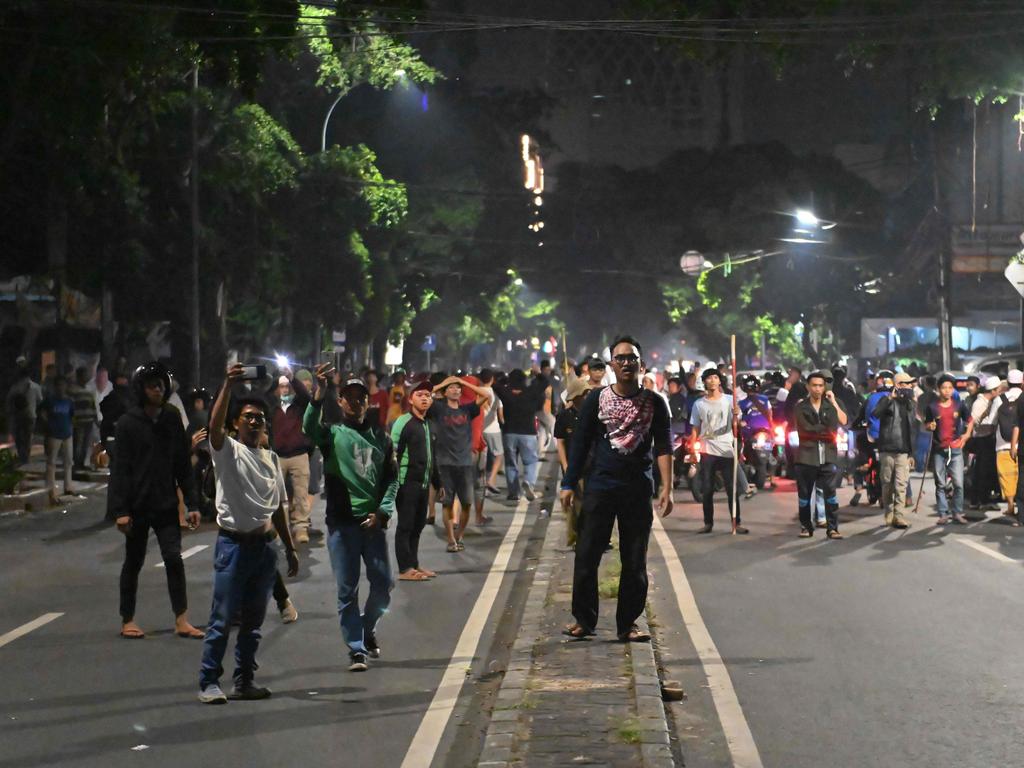 Indonesia Elections: Police Fire Tear Gas To Disperse Protesters | News ...