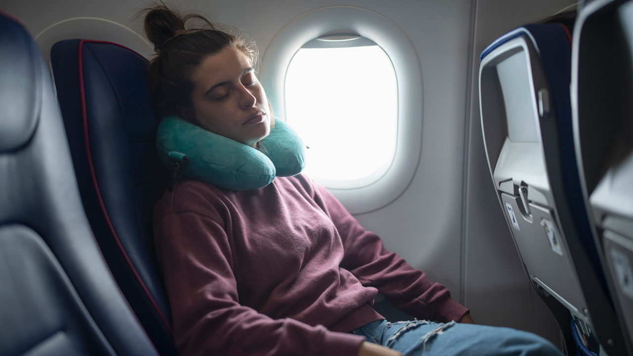 <h2>6. Don't fall asleep on your neighbour's shoulder&nbsp;</h2><p><a href="https://www.escape.com.au/travel-advice/best-travel-pillows/news-story/22a56571c0969270dd1a02c167fd4d5e" target="_blank" rel="noopener">Travel pillows</a> exist for a reason.</p>