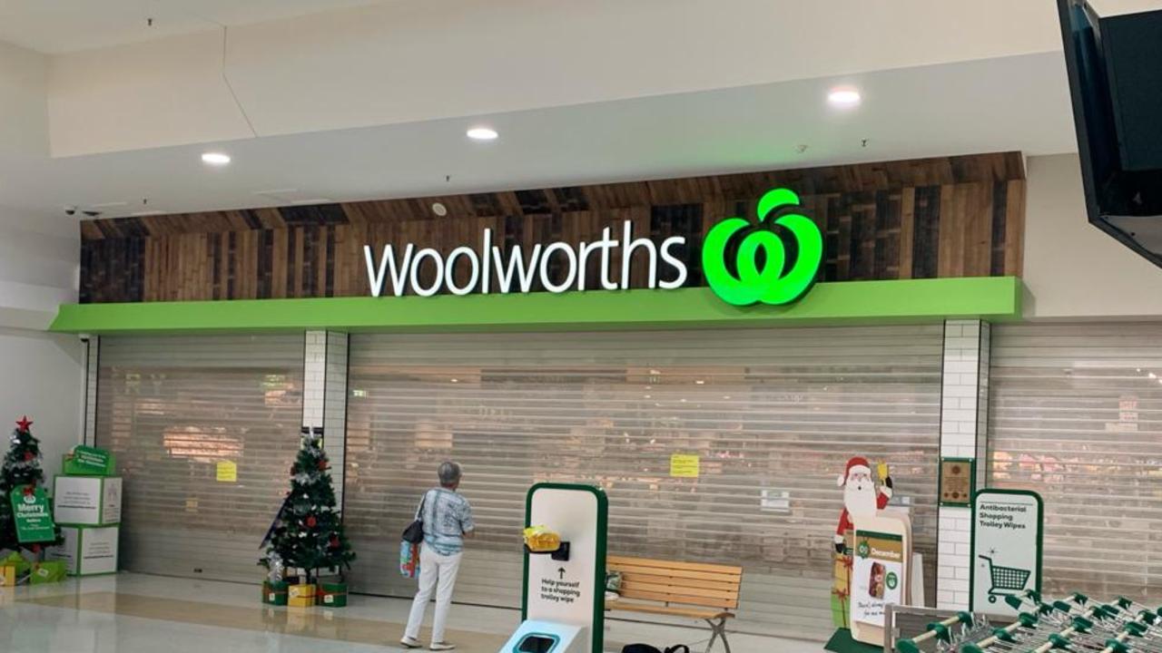 Ballina Fair roof collapse sees Woolworths store closed staff