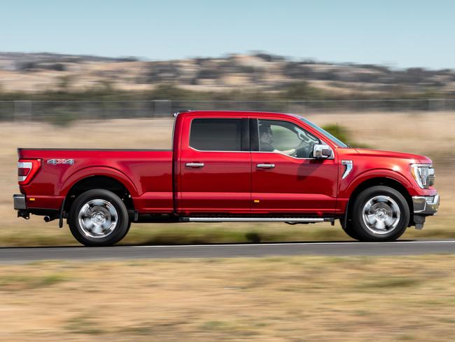 Photo of the Ford F150 Lariat LWB