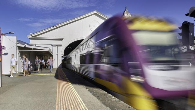 Major delays are building for morning motorists and train commuters. Picture: V/Line