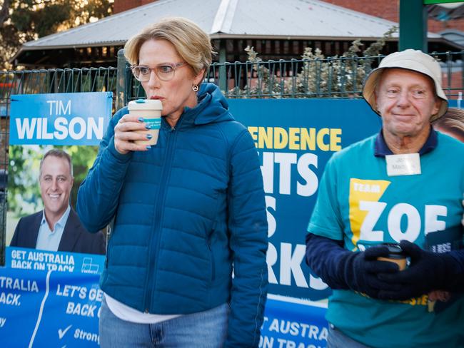 Zoe Daniel had an early swing against her but was tracking ahead of former MP Tim Wilson. Picture: NewsWire/ Nadir Kinani