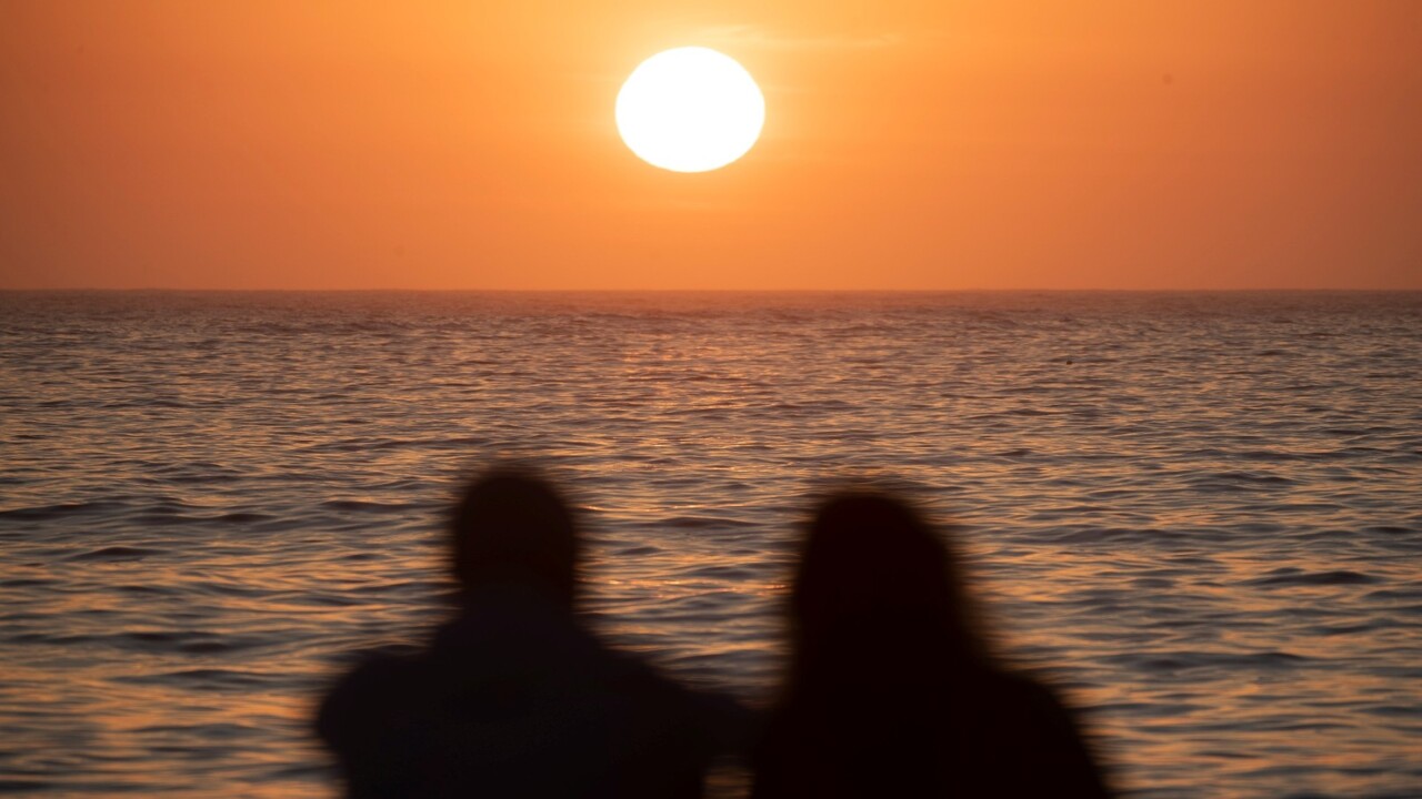 Southern Australia continues to be affected by stubborn heatwave