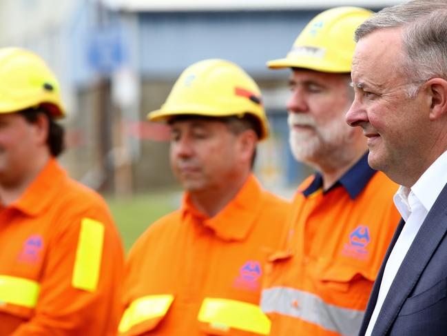 Opposition Leader Anthony Albanese visits the Hunter Valley and Newcastle region today, spending time with kids at Kurri Kurri Preschool and taking a tour of Tomago Aluminium. Albo holds a press conference with workers from Tomago Aluminum smelter. Picture: Toby Zerna