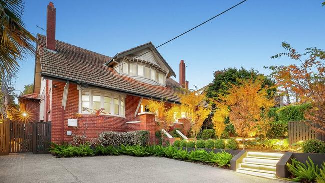 15 Rae Street, Hawthorn.