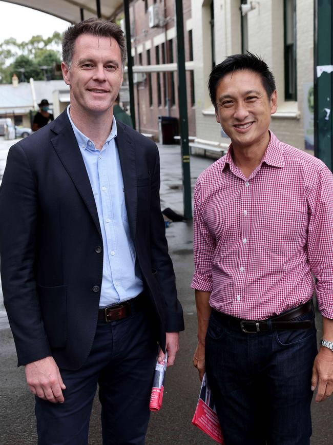 Labor leader Chris Minns with Jason Yat-Sen Li. Picture: Damian Shaw