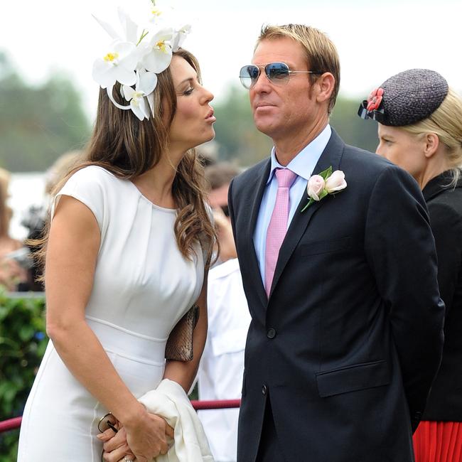 They became an A-list couple in England and Australia and even bought a mansion together in the UK.
